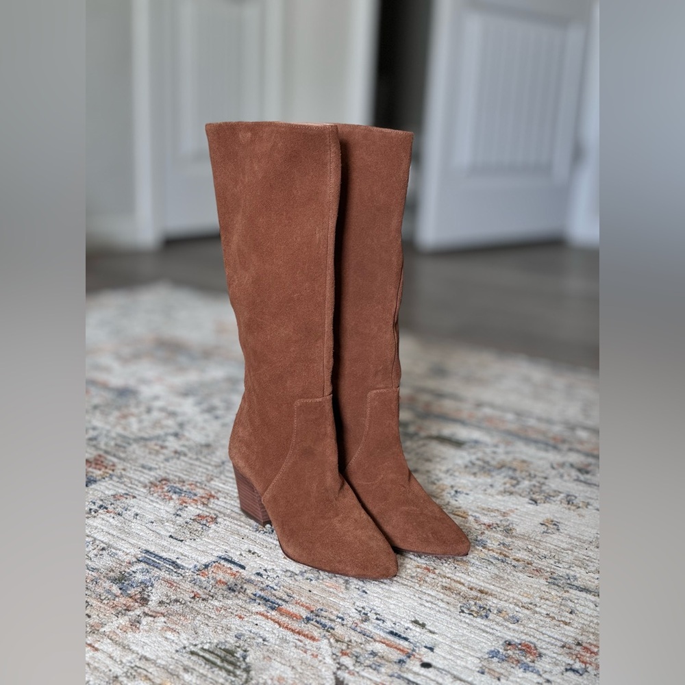 Botkier New York Suede brown ankle high boots